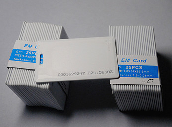 GEE-LFC-100 EM4100 clamshell card