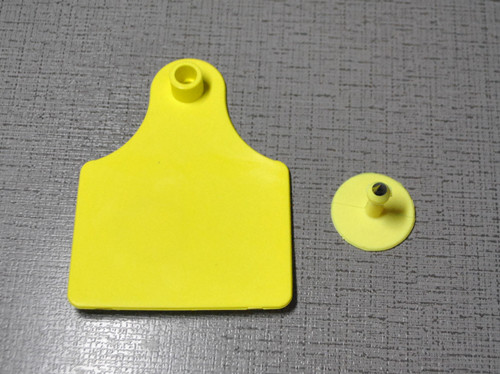 GEE-AT-200 uhf rfid ear tag help stock farm more efficiently manage cows